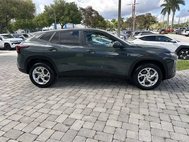 2025 Chevrolet Trax LS photo 14