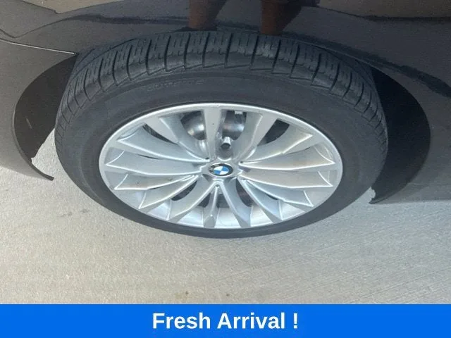 2023 BMW 5 Series 530i xDrive photo 23