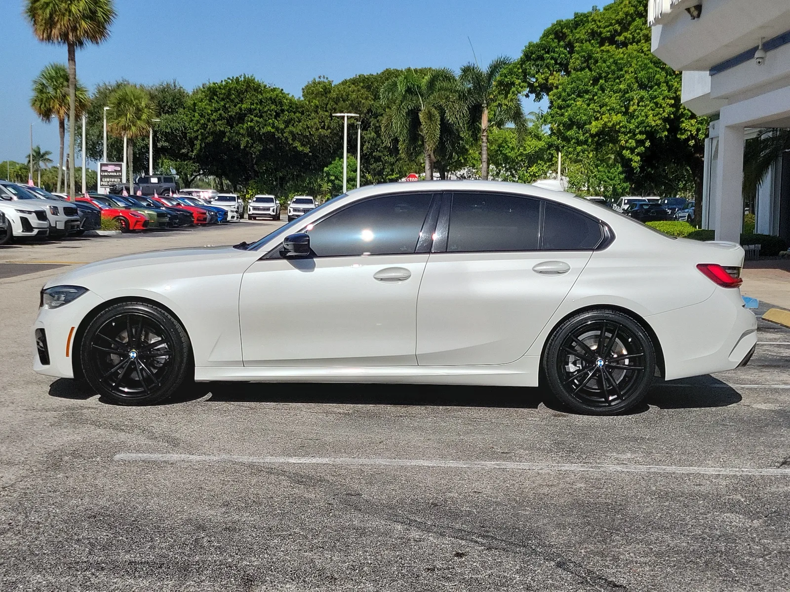 2022 BMW 3 Series 330i photo 6