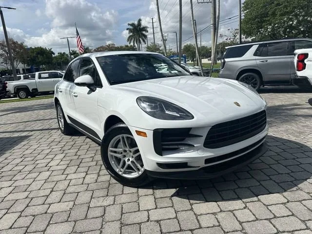 2020 Porsche Macan 4DR AWD photo 38