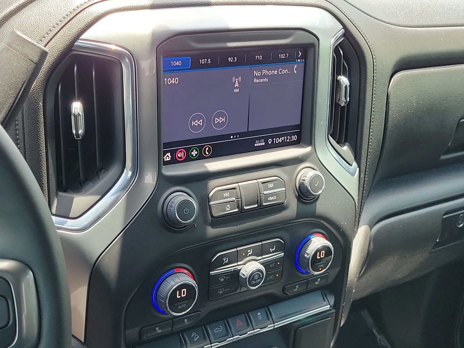 2022 Chevrolet Silverado 1500 LTD RST photo 30