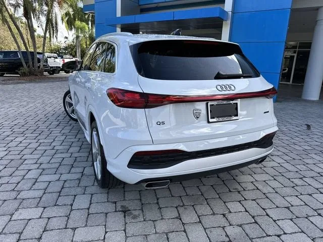 2025 Audi Q5 Prestige photo 12