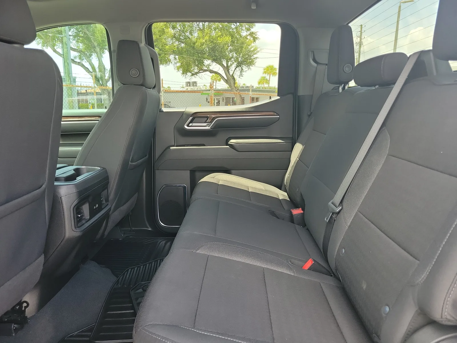 2024 Chevrolet Silverado 1500 LT photo 15