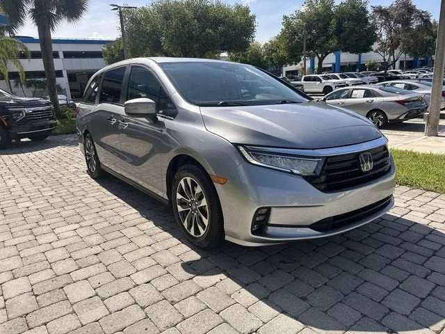 2024 Honda Odyssey EX-L photo 16
