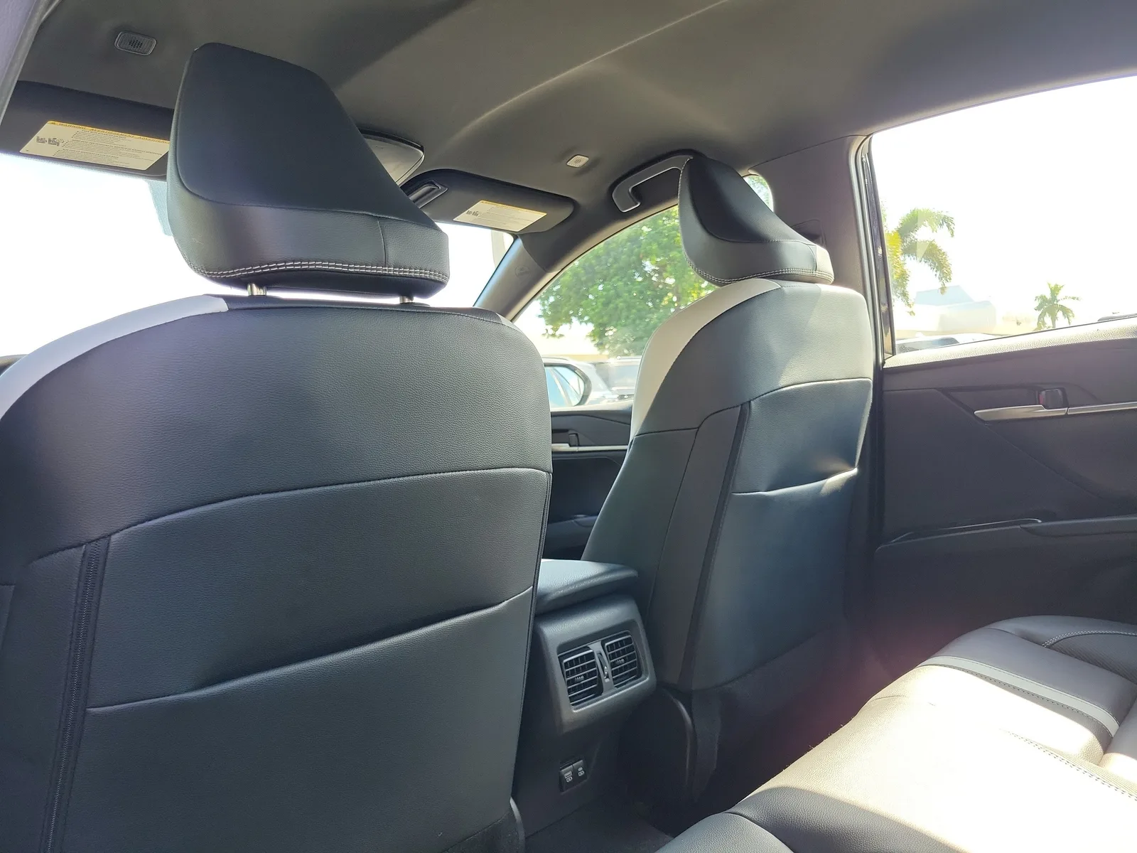 2025 Toyota Camry LE photo 15