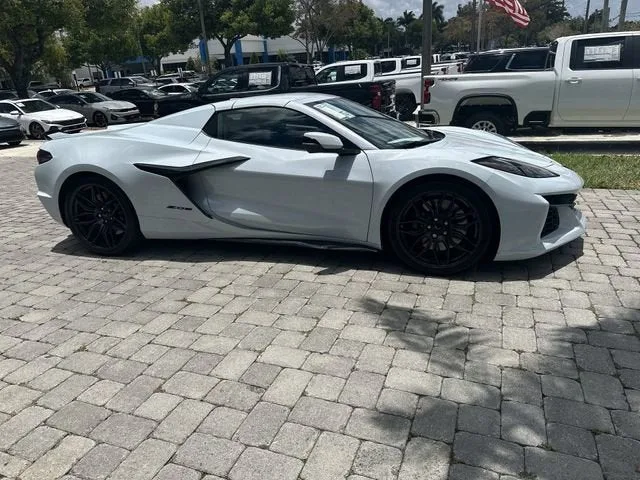 2023 Chevrolet Corvette Z06 3LZ photo 15