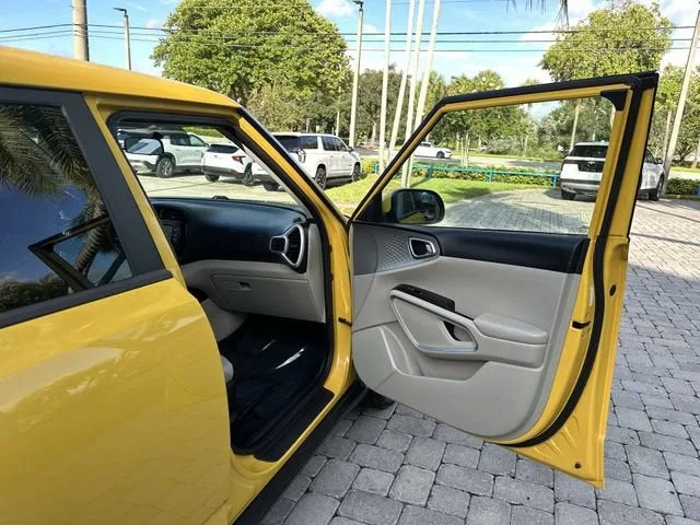 2020 Kia Soul LX photo 23
