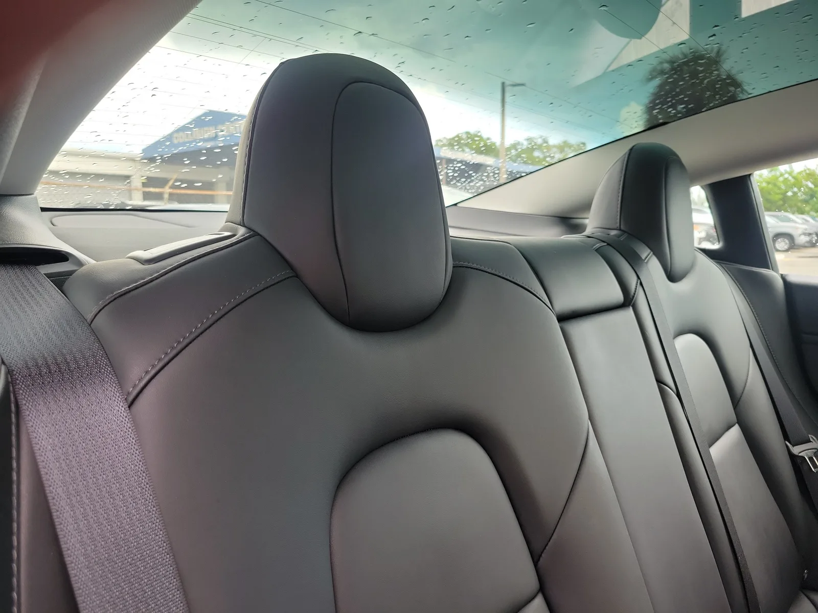 2022 Tesla Model 3 Long Range photo 7