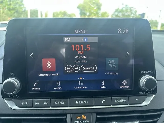 2024 Nissan Altima 2.5 SV photo 25