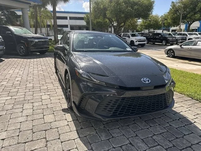2025 Toyota Camry LE photo 17