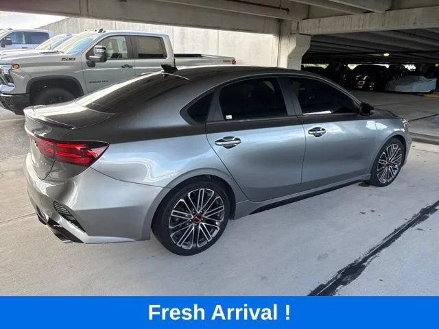 2022 Kia Forte GT photo 16