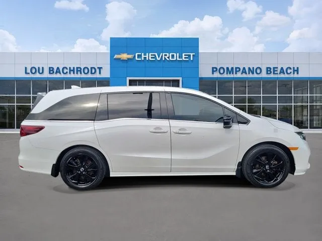 2024 Honda Odyssey Sport photo 2
