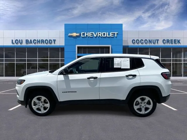 2023 Jeep Compass Sport photo 5