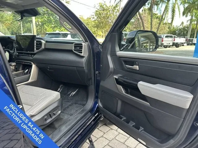 2022 Toyota Tundra 4WD Limited photo 23