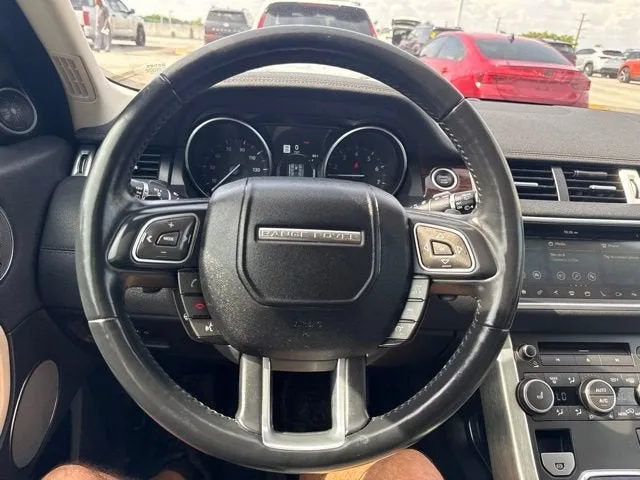 2019 Land Rover Range Rover Evoque HSE photo 6
