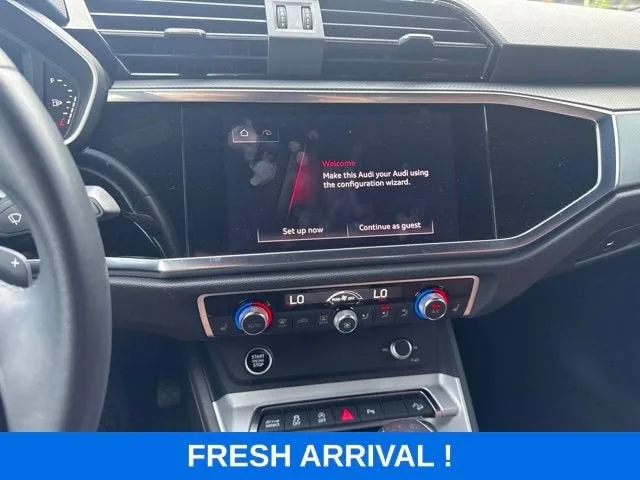 2022 Audi Q3 S line Premium photo 7