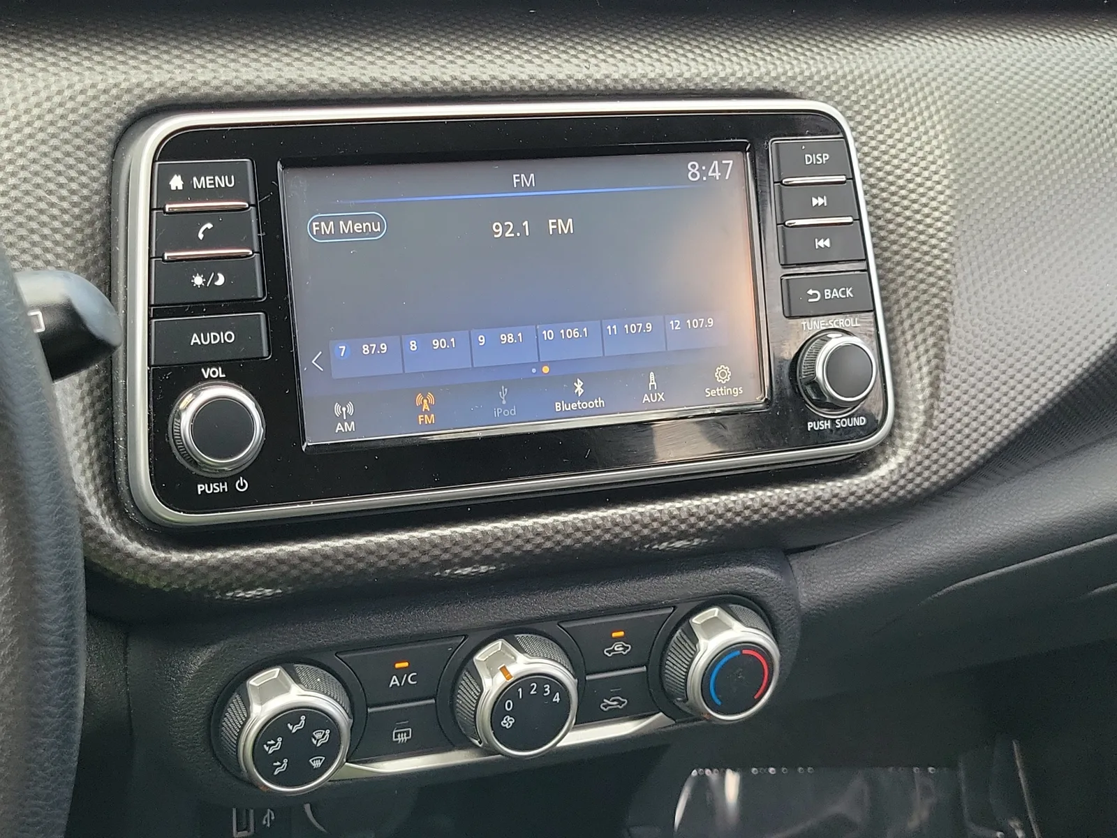 2020 Nissan Kicks S photo 27