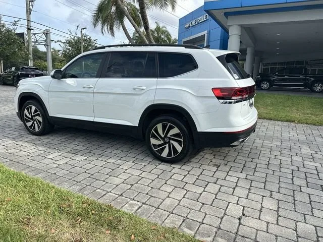 2024 Volkswagen Atlas 2.0T SE w/Technology photo 34