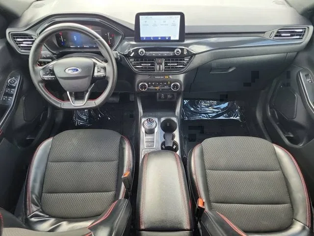 2025 Ford Escape ST-Line photo 14