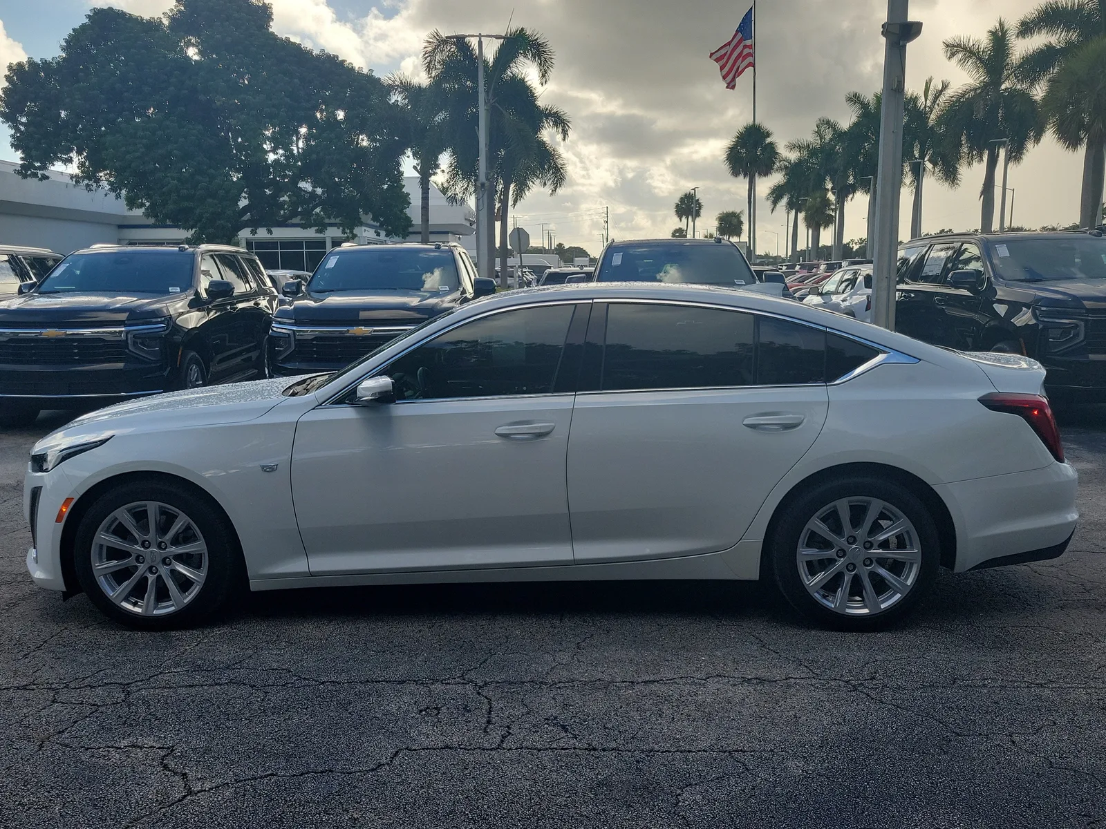 2023 Cadillac CT5 Luxury photo 6