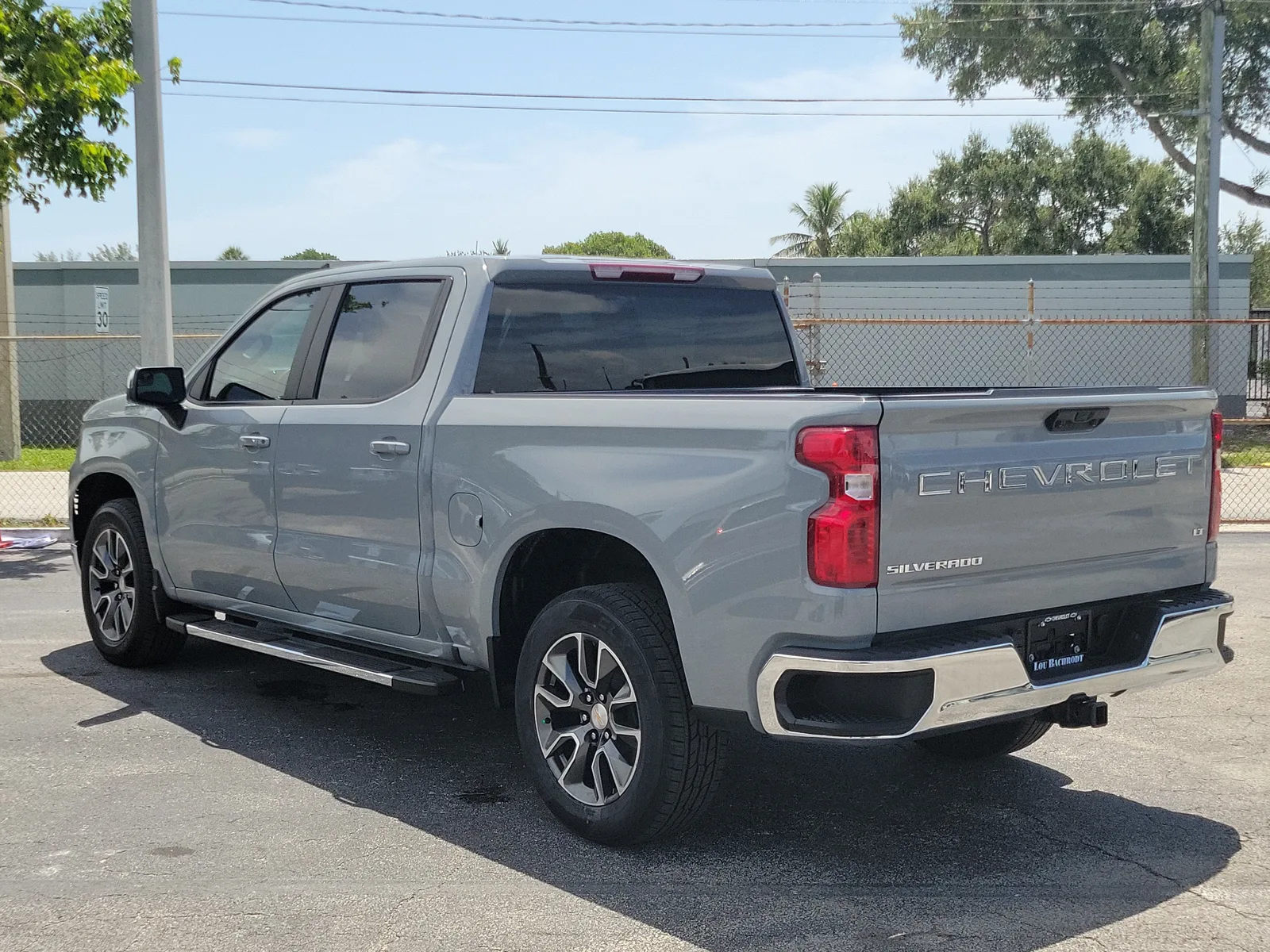 2024 Chevrolet Silverado 1500 LT photo 5