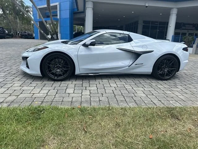 2023 Chevrolet Corvette Z06 3LZ photo 21