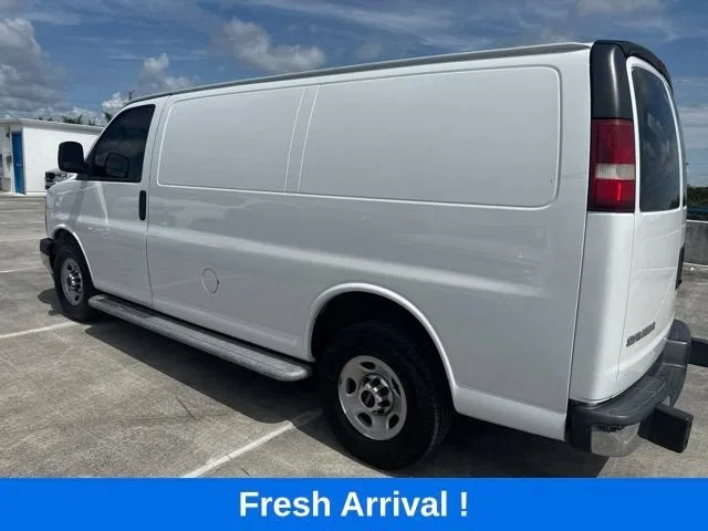 2019 GMC Savana Cargo 2500 VAN 2500 RWD 135" photo 16