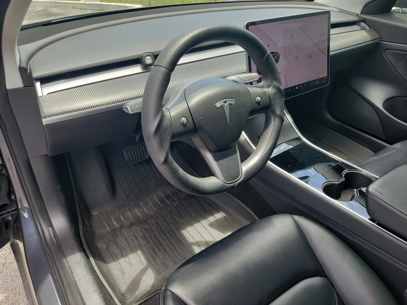 2020 Tesla Model 3 Standard Range Plus photo 18