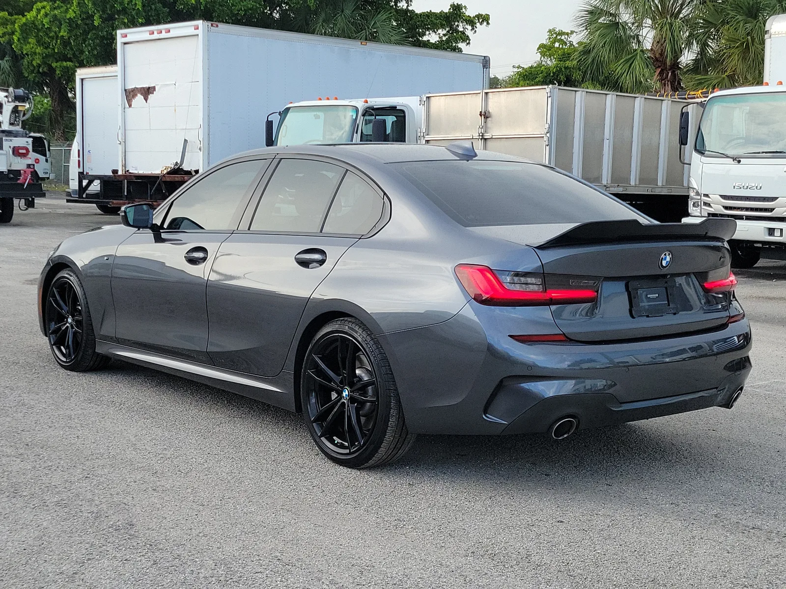 2020 BMW 3 Series 330i photo 5