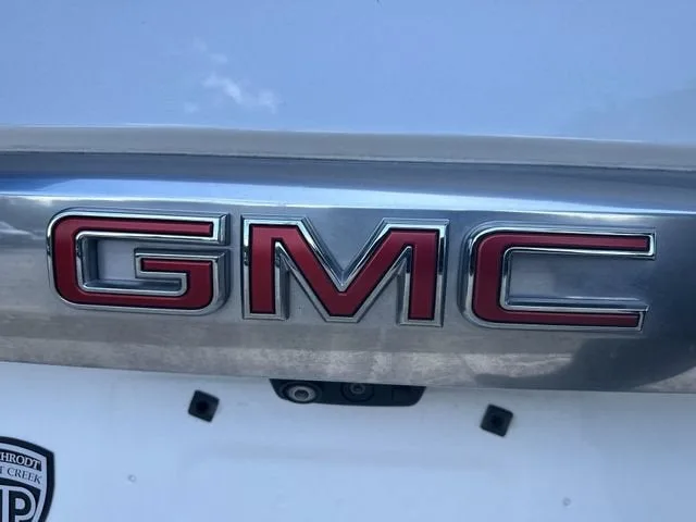 2022 GMC Yukon XL Denali photo 38