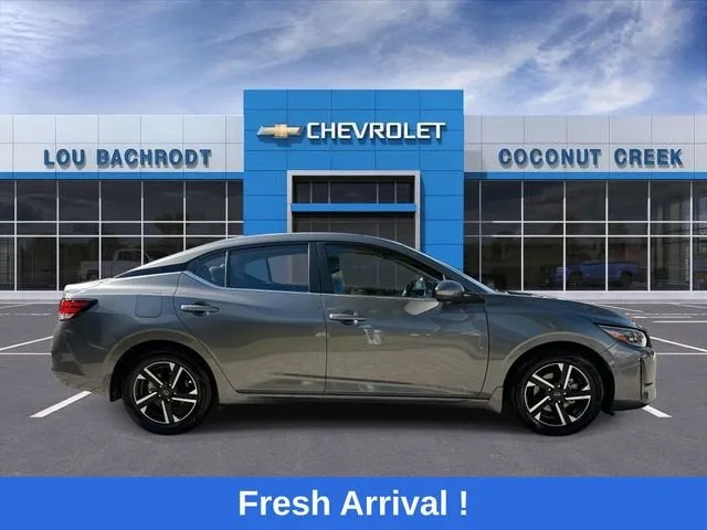 2025 Nissan Sentra SV photo 9