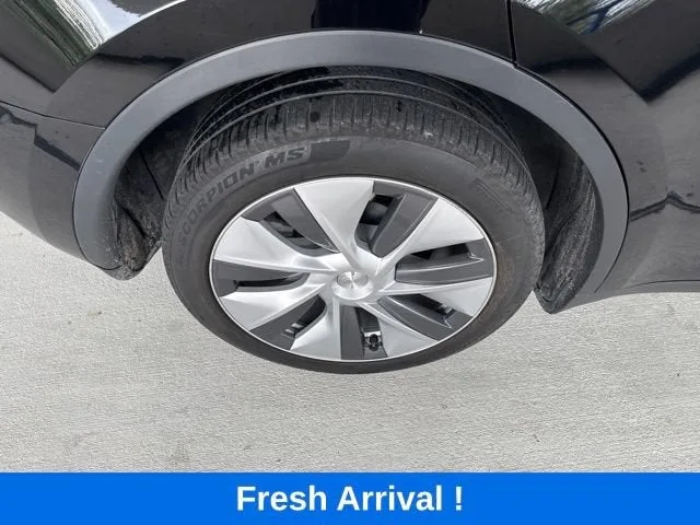 2023 Tesla Model Y Long Range photo 20