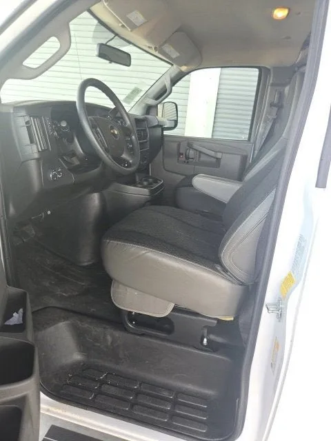 2025 Chevrolet Express Cargo WT photo 21