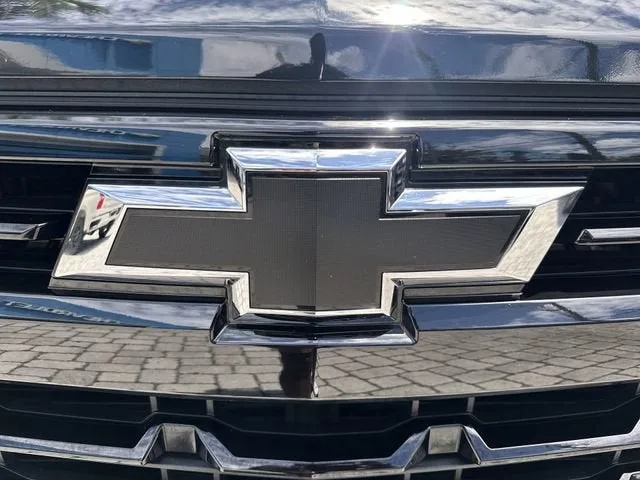2025 Chevrolet Silverado 1500 RST photo 10