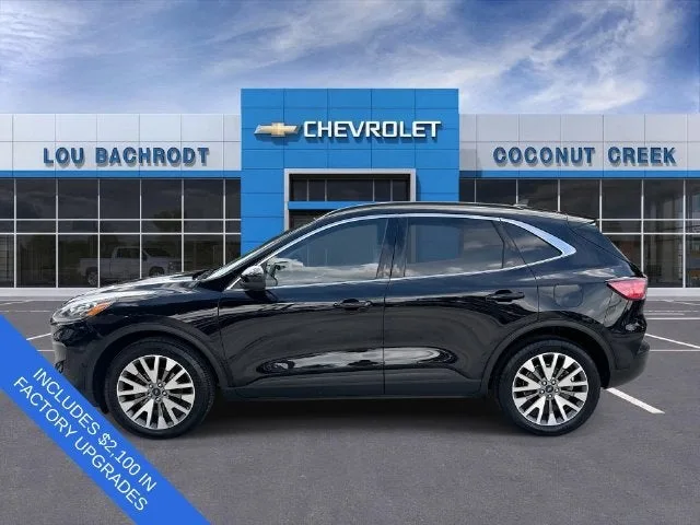2021 Ford Escape Titanium photo 5