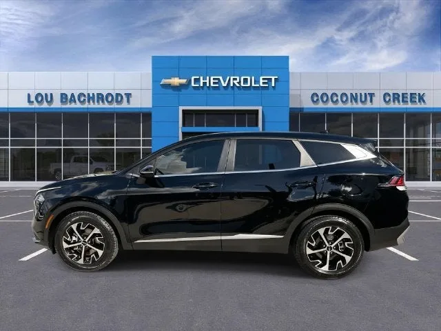 2023 Kia Sportage EX photo 5
