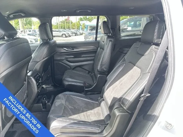 2023 Jeep Grand Cherokee L Altitude photo 27