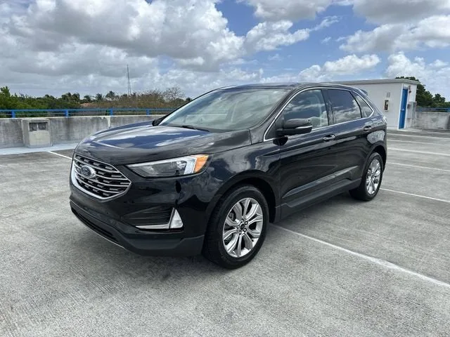 2024 Ford Edge Titanium photo 38