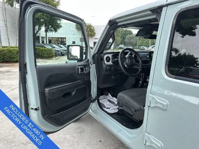 2024 Jeep Wrangler 4xe Sahara photo 22