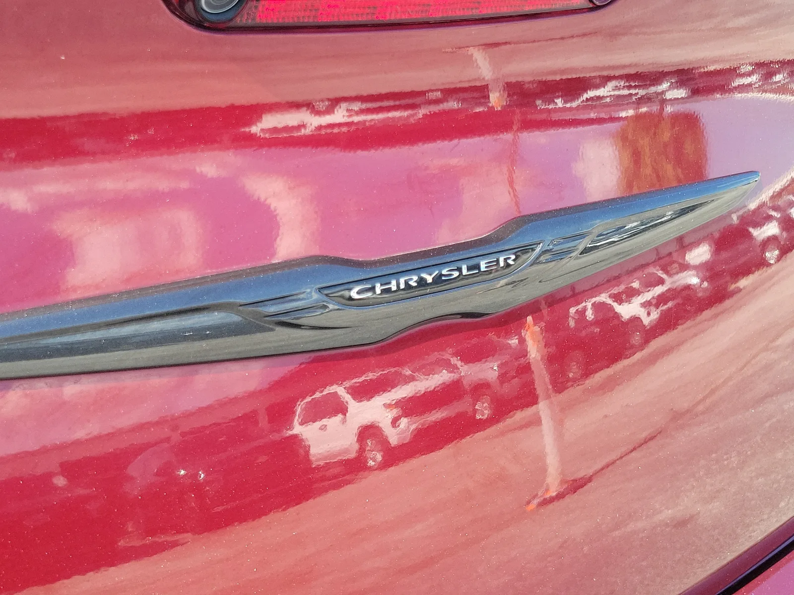 2021 Chrysler 300 Touring L photo 10