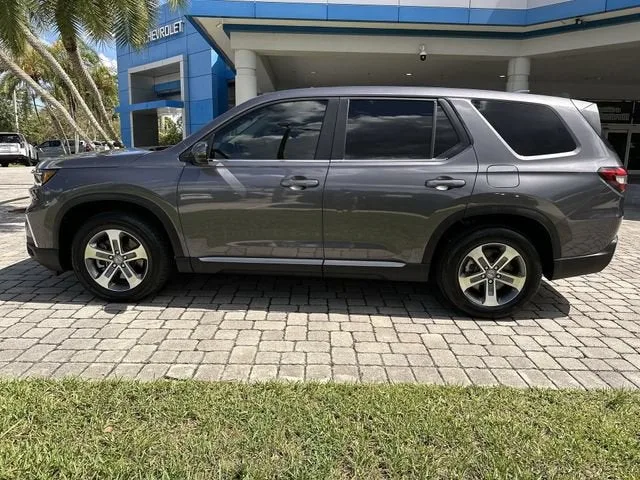 2025 Honda Pilot EX-L photo 32