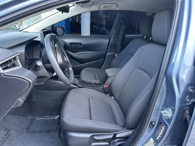 2023 Toyota Corolla LE photo 30