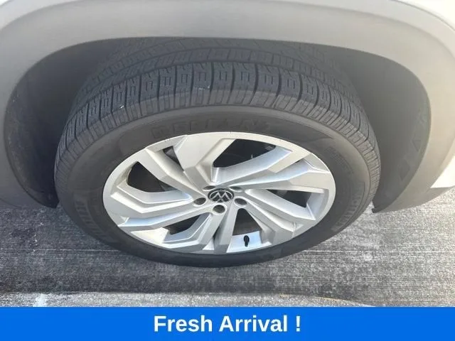 2022 Volkswagen Atlas 2.0T SE w/Technology photo 20