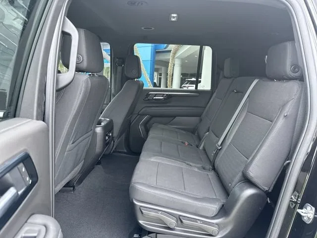 2026 Chevrolet Suburban LS photo 27