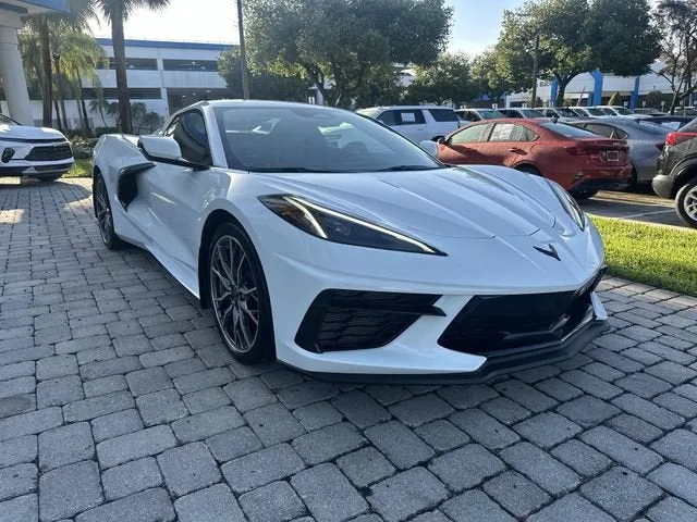 2024 Chevrolet Corvette Stingray 1LT photo 17