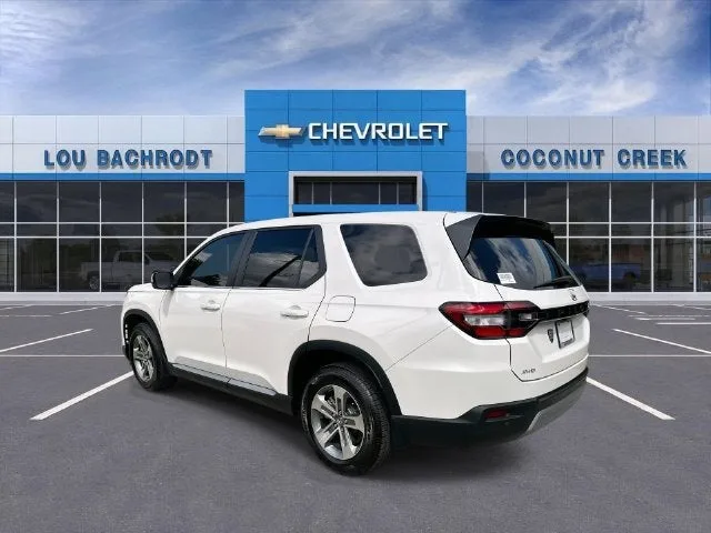 2024 Honda Pilot EX-L 7 Passenger photo 6