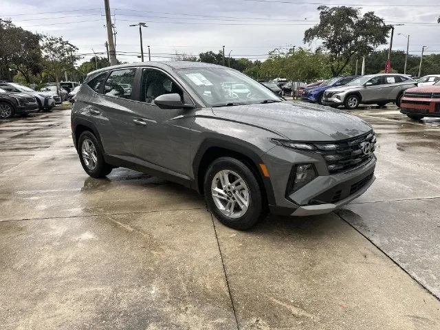 2026 Hyundai Tucson SE photo 16