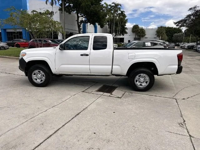 2022 Toyota Tacoma 2WD SR photo 32