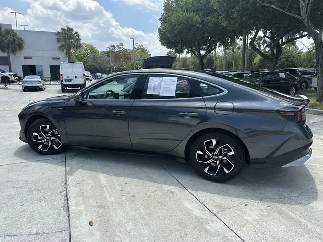 2025 Hyundai Sonata SEL photo 14