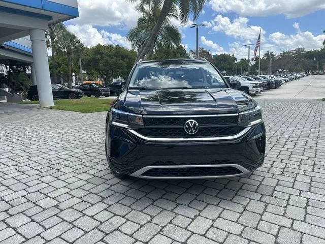 2024 Volkswagen Taos SE photo 20